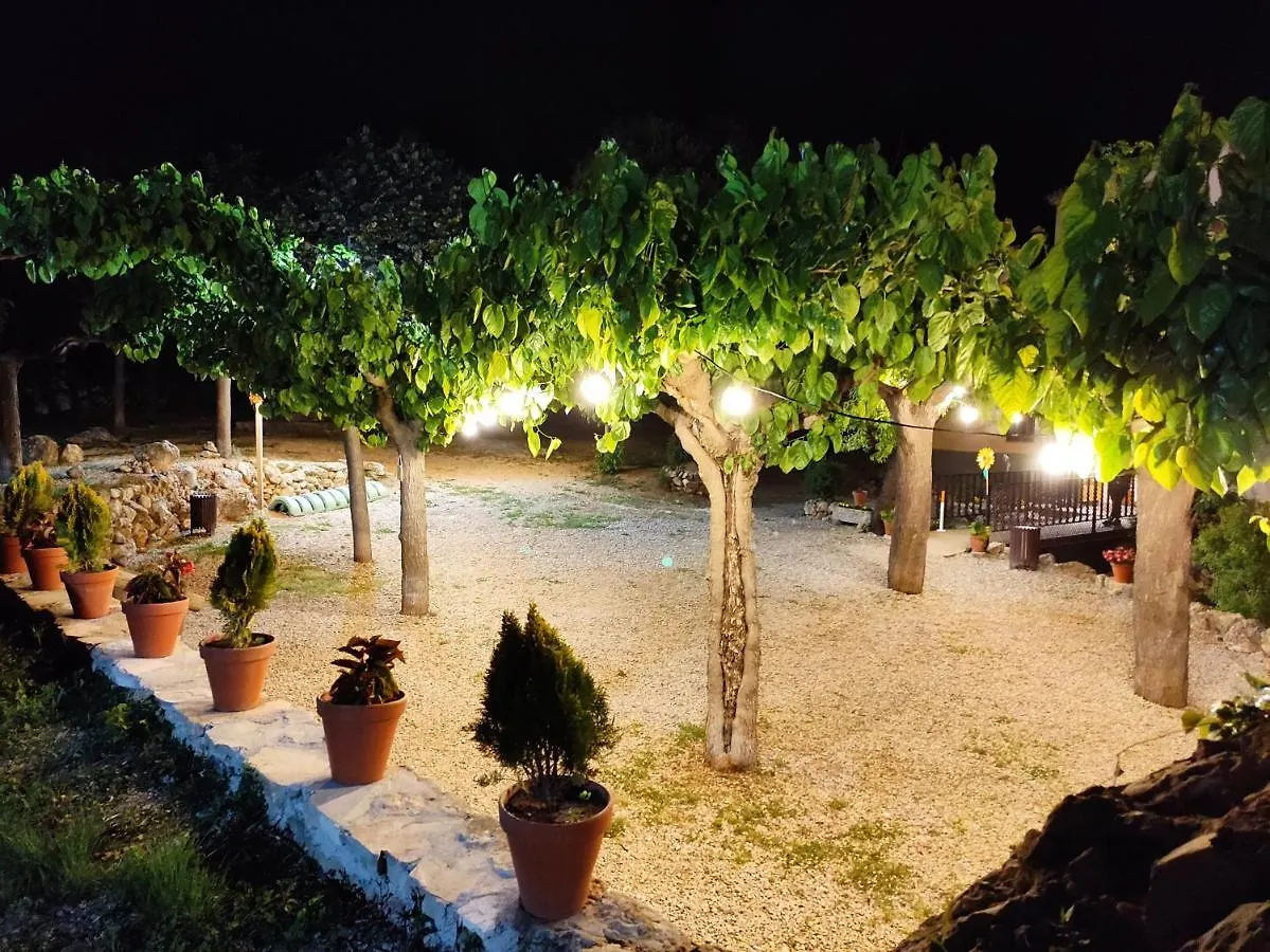 Hostel Refugi De Muntanya Els Masets Pansiyon La Riba İspanya